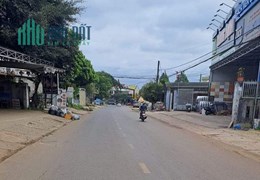 BÁN NHÀ CẤP 4 MẶT TIỀN, TẠI THỊ TRẤN EA KAR, HUYỆN EA KAR, TỈNH ĐĂK LĂK