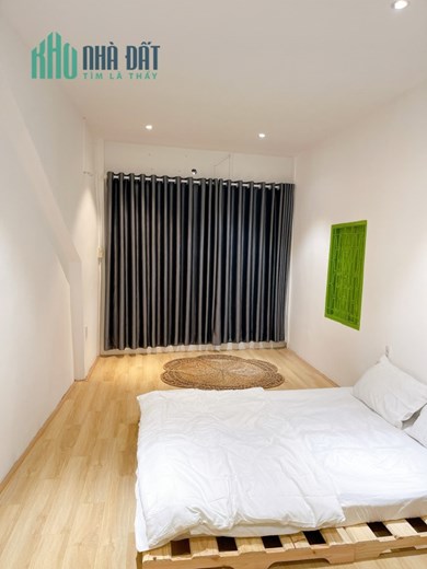 Nhanh tay thuê nhà MT sáng đẹp 1T 1L Bến Vân Đồn Q4 giá chỉ 21T.