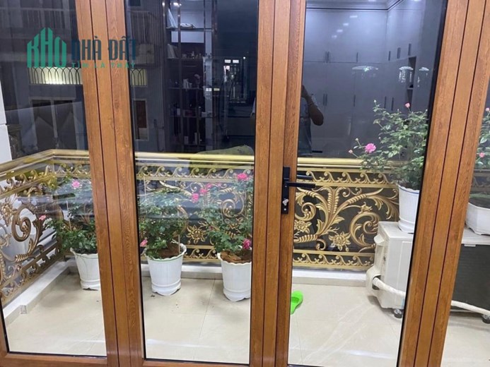 NHÀ ĐẸP LUNG LINH KHU BÀU CÁT TÂN BÌNH ( 63M2) GẦN  CÔNG VIÊN