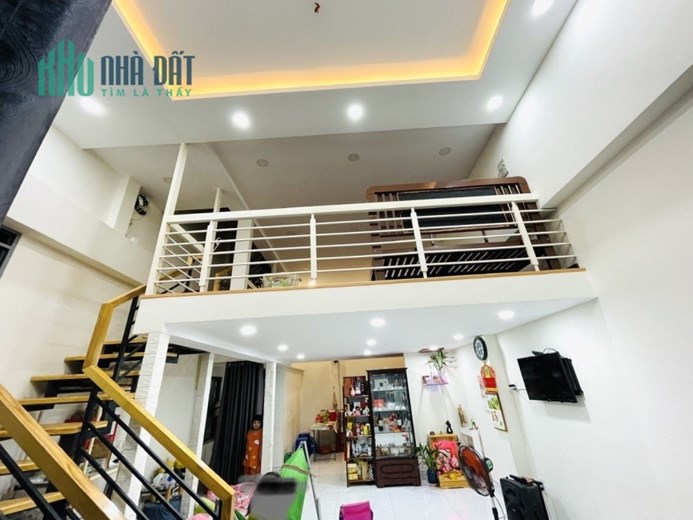 Giảm 800tr, nhà Âu Cơ, thiết kế đẹp, HXH, ngang 5, 52m2, nở hậu, sát Q10, 5tỷ9.