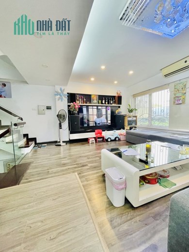 NHÀ ĐẸP 6T Ở NGAY-GẦN PHỐ-ÔTÔ ĐỖ CỬA-32M 5xTỶ-KINH DOANH-MINH KHAI QUẬN HAI BÀ