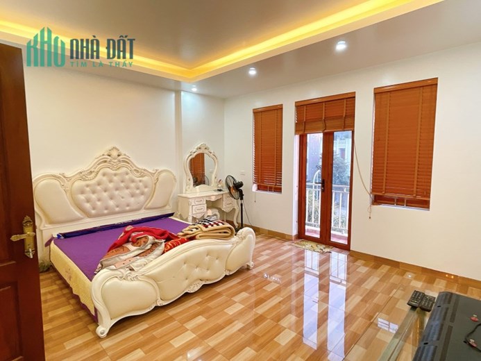 BÁN NHÀ PHƯƠNG MAI, ĐỐNG ĐA, Ở NGAY, 40M2 4T, GIÁ 3.98 TỶ