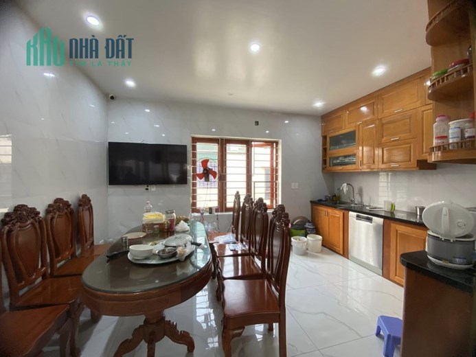 BÁN NHÀ PHƯƠNG MAI, ĐỐNG ĐA, Ở NGAY, 40M2 4T, GIÁ 3.98 TỶ