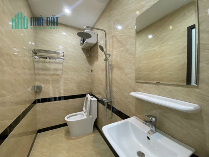 Bán nhà phố An Đà, xây mới tinh, Diện tích 44m x 4 tầng GIÁ 2.75 tỉ gần Lạch Tray