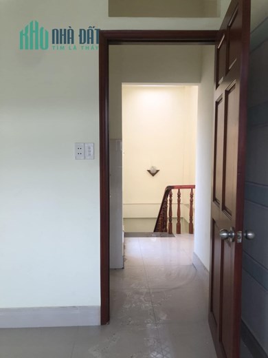 RẺ NHẤT KHU VỰC TỈNH LỘ 10 - HẺM XE TẢI - 5.5 x 11M - 4 TẦNG - CHỈ 3.55 TỶ.