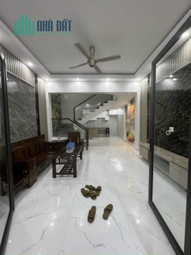 Bán nhà ngõ 41 Thư Trung - Hải An, 43m x 3.5 tầng ngõ nông, GIÁ 2.45 tỉ