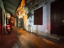 BÁN NHÀ TÔN ĐỨC THẮNG, GẦN PHỐ, TẶNG NỘI THẤT, 50M2 4T, GIÁ 5.4 TỶ