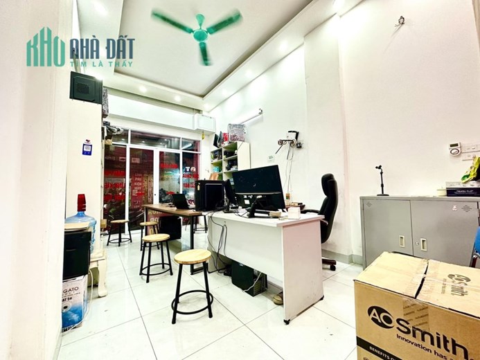 Bán nhà lò đúc 40m2*5 Tầng Kinh doanh giá 5.5 Tỷ