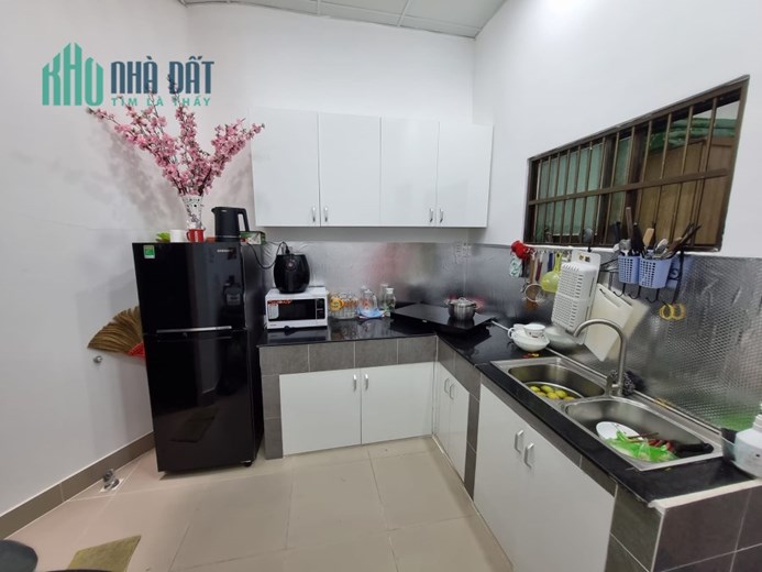 BÁN NHÀ HẺM 4M ĐƯỜNG NGUYỄN KIỆM 62M2 NHỈNH 6 TỶ.