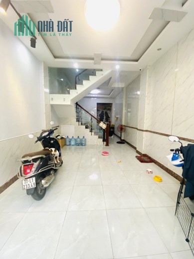 Nhà Lê Văn Quới, B.Tân. HXH. 4x13x4T. Nhà Đẹp và K.D Tốt, Chỉ 4 Tỷ 200