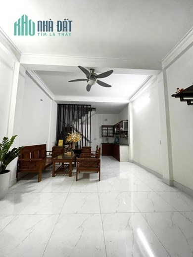 Bán nhà minh Khai 40m2*5 Tầng 4PN giá 4.8 Tỷ