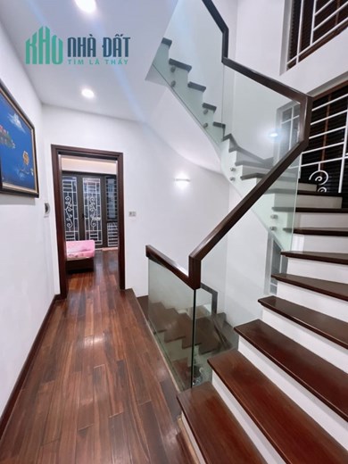 Bán nhà Vĩnh Hưng, Hoàng mai 50m2 x 5 Tầng Ô tô  giá 4.5 Tỷ