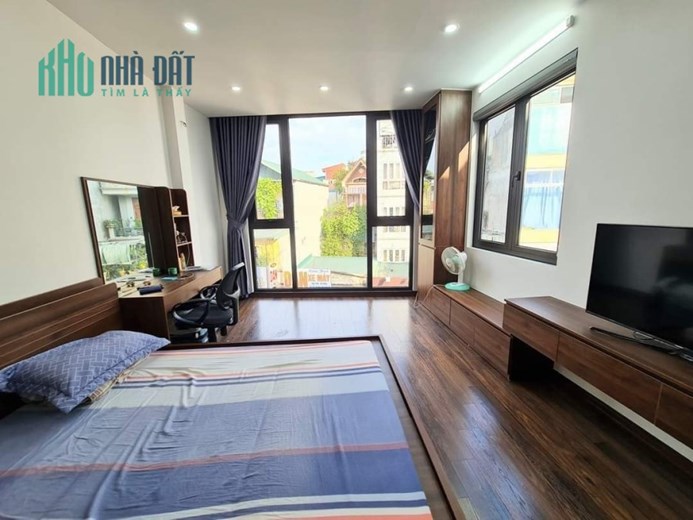 Bán nhà 90m2 6 ngủ phố Nghi Tàm, Tây Hồ Gara Ô tô thông 12.4 Tỷ