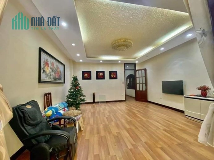 Bán nhà 84m2 6 ngủ Ngõ 210 Nghi Tàm, Tây Hồ Gara Ô tô thông 13 Tỷ