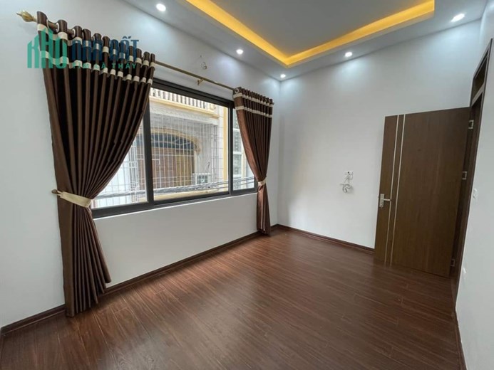Bán nhà 61m2 Mặt phố Yên Hoa, Tây Hồ Kinh doanh đỉnh 11.6 Tỷ