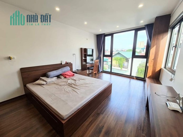 Bán nhà 86m2 6 ngủ Ngõ 292 Nghi Tàm, Tây Hồ Gara Ô tô thông 12.8 Tỷ