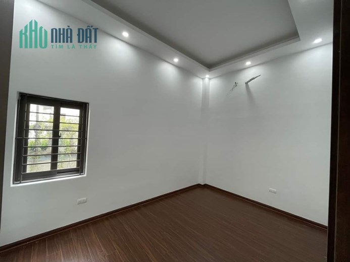 Bán nhà 65m2 Mặt phố Yên Hoa, Tây Hồ Kinh doanh đỉnh 12.4 Tỷ