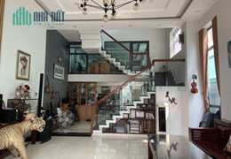 .Nhà Mặt Tiền Trần Cao Vân, Góc, 105m2 ngang 6.6m, 3 tầng đẹp