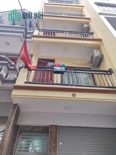 Nhà ở ngay tại Trần Cung 🏡 40m2x 5 tầng giá chỉ 3.52 tỷ