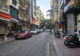 Mặt phố Cửa Bắc, Ba Đình, vỉa hè, kinh doanh, thoáng trước sau, sổ vuông 65X2T, chỉ 28 tỷ.