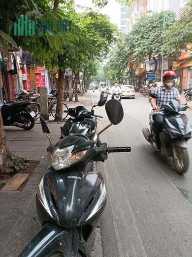 Mặt phố Cửa Bắc, Ba Đình, vỉa hè, kinh doanh, thoáng trước sau, sổ vuông 65X2T, chỉ 28 tỷ.