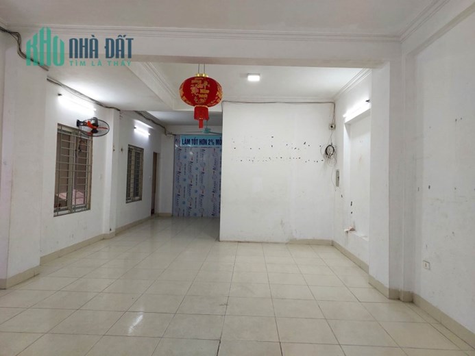 Cho thuê mặt bằng KD, mặt phố, vỉa hè, 172m2, mt6m, 18tr/th, Xuân Đỉnh, BTL.