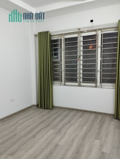 Bán nhà Phố Trường Chinh  KD 35m 5Tầng MT 3,5 chỉ 4,5 tỷ.