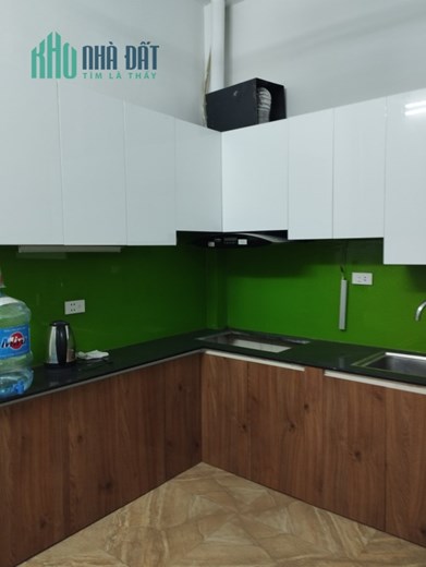 Bán nhà Phố Trường Chinh  KD 35m 5Tầng MT 3,5 chỉ 4,5 tỷ.