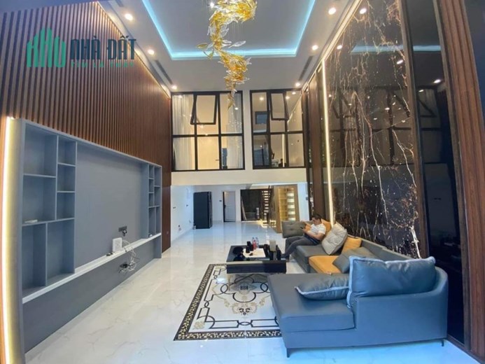 Chỉ hơn 5 Tỷ nhà 4 NGỦ FULL NỘI THẤT 5 SAO - Khu VIP Vũ Trọng Phụng