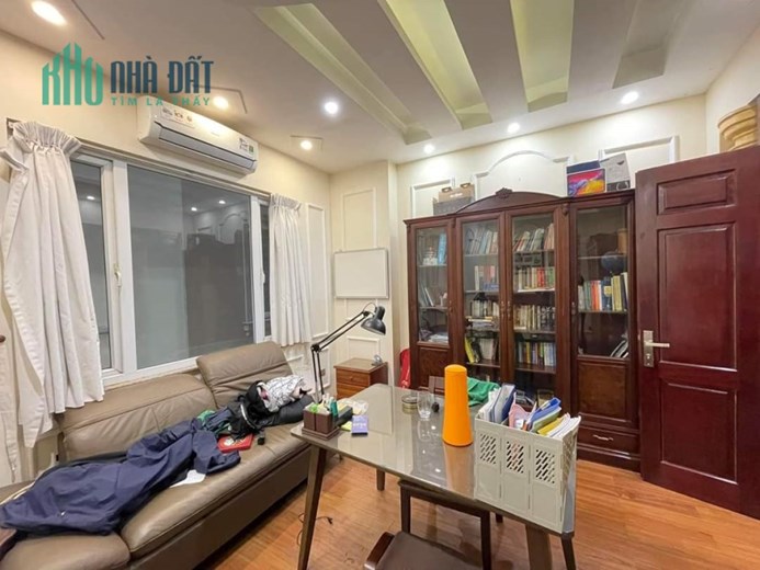 NGƯỜI THÂN NHỜ BÁN NHÀ CHÍNH CHỦ XA LA, FULL NỘI THẤT,  LÔ GÓC – 38M – 3,7 TỶ
