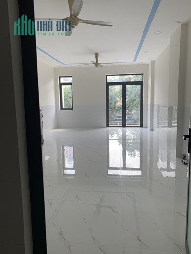 CHO THUÊ NHÀ NGUYÊN CĂN MỚI 100% CÓ THANG MÁY MẶT TIỀN ĐƯỜNG ĐÀO TRỊNH NHẤT, PHƯỜNG LINH TÂY