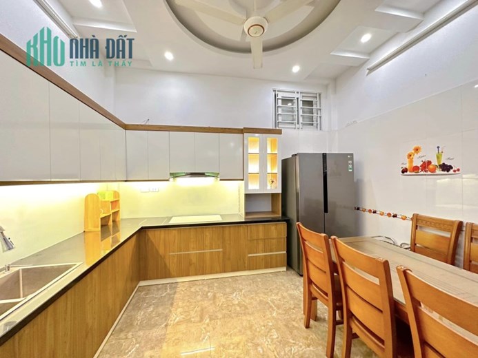 Bán nhà phân lô 508 Láng,Đống Đa 45m2x5Tầng, ngõ thông, full NT,giá 5.6 tỷ 0969693855