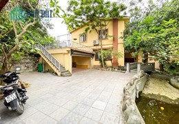 Cho Thuê Biệt Thự Trong Ngõ ÔTÔ Vào Phường Nhật Tân, Tây Hồ, HN, 2.000USD/th