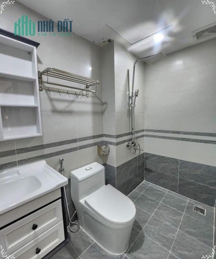 Bán Nhà #NÚI_TRÚC Sát Đường XE TẢI 10m. 45m2. MT 4.2m. Ban Công Từng Phòng 5.83Tỷ
