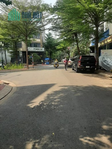 Bán khách sạn KDC Kim Sơn, P.Tân Phong , Q7, 6 tầng , 15 Phòng, gián bán 20.5 tỷ