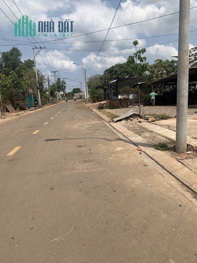 Bán đất thổ cư 8x25 nở hậu 10m, sổ riêng, đường nhựa lớn
