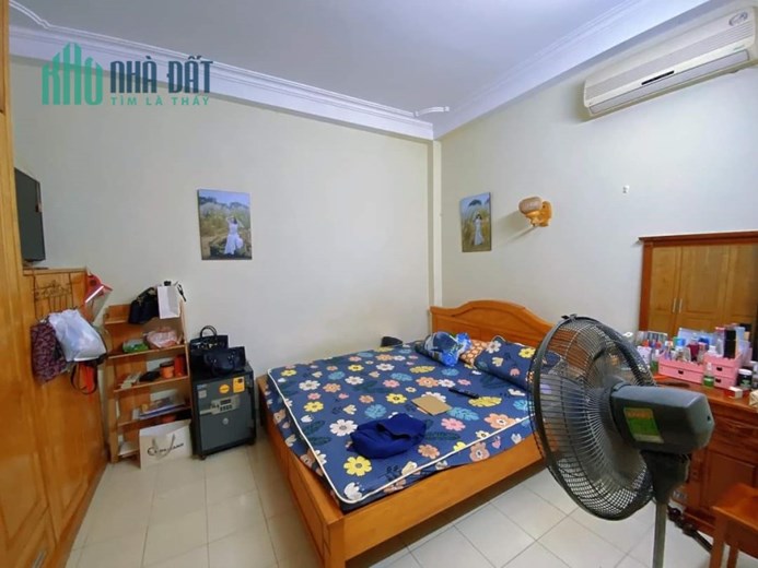 BÁN NHÀ PHÚ DIỄN- TỪ LIÊM- PHÂN LÔ- Ô TÔ-NHÀ DÂN XÂY. DT 38M2 X 4 TẦNG. MT 3,8 MÉT. SỔ ĐỎ VUÔNG VẮN