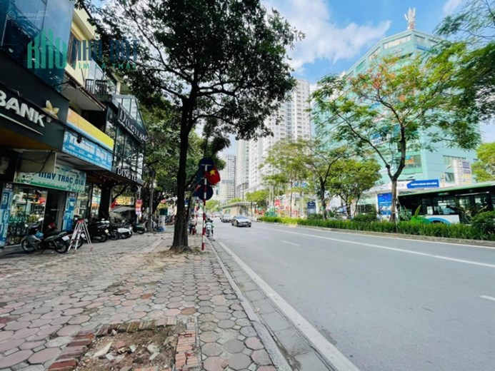 cần bán gấp căn nhà mặt ngõ KD Thịnh Hào 1 Tôn Đức Thắng Hàng Bột Đống Đa dt 60 m2  giá 18 tỷ
