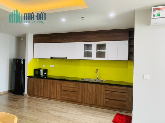 Cho thuê căn hộ cao cấp Hud 2pn siêu đẹp đối diện Vincom cách biển 600m.