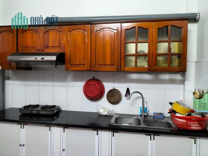 Nhỉnh 3 tỷ có nhà Phạm Ngọc Thạch Đống Đa 48m 3 tầng 3 ngủ vài bước chân ra ô tô tránh lh 0975124520