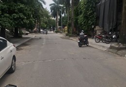 cần bán gấp nhà Đất tại mặt phố Lạc Long Quân Võ Chí Công Tây Hồ dt 420 m2 giá 180 TỶ