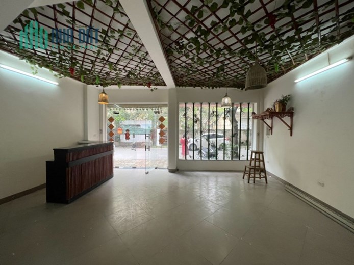 Bán nhà Nguyễn Phong Sắc, 45m2, MT 6,5m, Giá chỉ 11 tỷ 2, Vỉa hè ô tô tránh, Vị trí đắc địa, KDVP