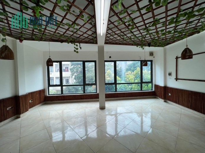 Bán nhà Nguyễn Phong Sắc, 45m2, MT 6,5m, Giá chỉ 11 tỷ 2, Vỉa hè ô tô tránh, Vị trí đắc địa, KDVP