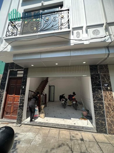 BÁN NHÀ HỒ TÙNG MẬU- CẦU GIẤY- PHÂN LÔ- Ô TÔ-NHÀ DÂN XÂY. DT 38M2 X 5 TẦNG. MT 3,9 MÉT. SỔ ĐỎ VUÔNG