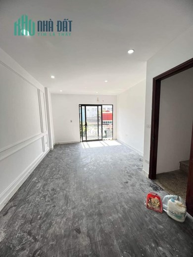 BÁN NHÀ HỒ TÙNG MẬU- CẦU GIẤY- PHÂN LÔ- Ô TÔ-NHÀ DÂN XÂY. DT 38M2 X 5 TẦNG. MT 3,9 MÉT. SỔ ĐỎ VUÔNG