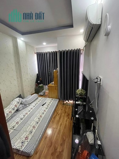 Nhà MTKD sầm uất  Nguyễn Sơn , Tân phú, 2 lầu, 3 PN, giá 3,3 tỷ