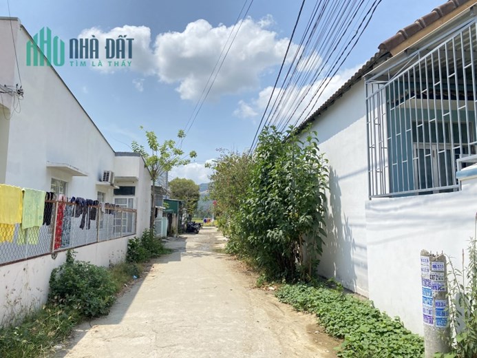 BÁN NHÀ 1 TRỆT 1 LỬNG 2 PHÒNG NGỦ TẠI XÃ VĨNH THẠNH TP NHA TRANG