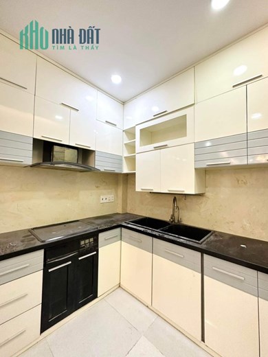HXH Lê Quang Định, 45m2 3 Tầng 2PN mới, giá tốt trong khu vực, sổ vuông không QH, 6.5 Tỷ TL