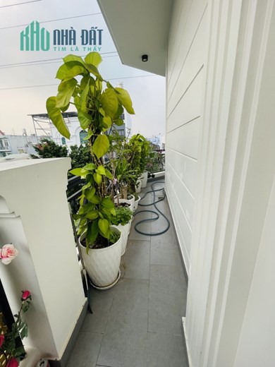 Thân gửi anh chị em 1% 🌹 
Chạy phụ giúp em ạ

BÁN NHÀ KHU PHÂN LÔ ĐỒNG BỘ NGAY GIÁO XỨ CHỢ CẦU