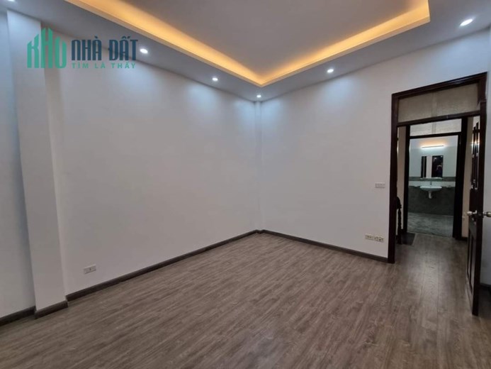 Bán nhà Trần Thái Tông, Cầu Giấy. 36m2x4; chỉ 5.2 tỷ. Phương